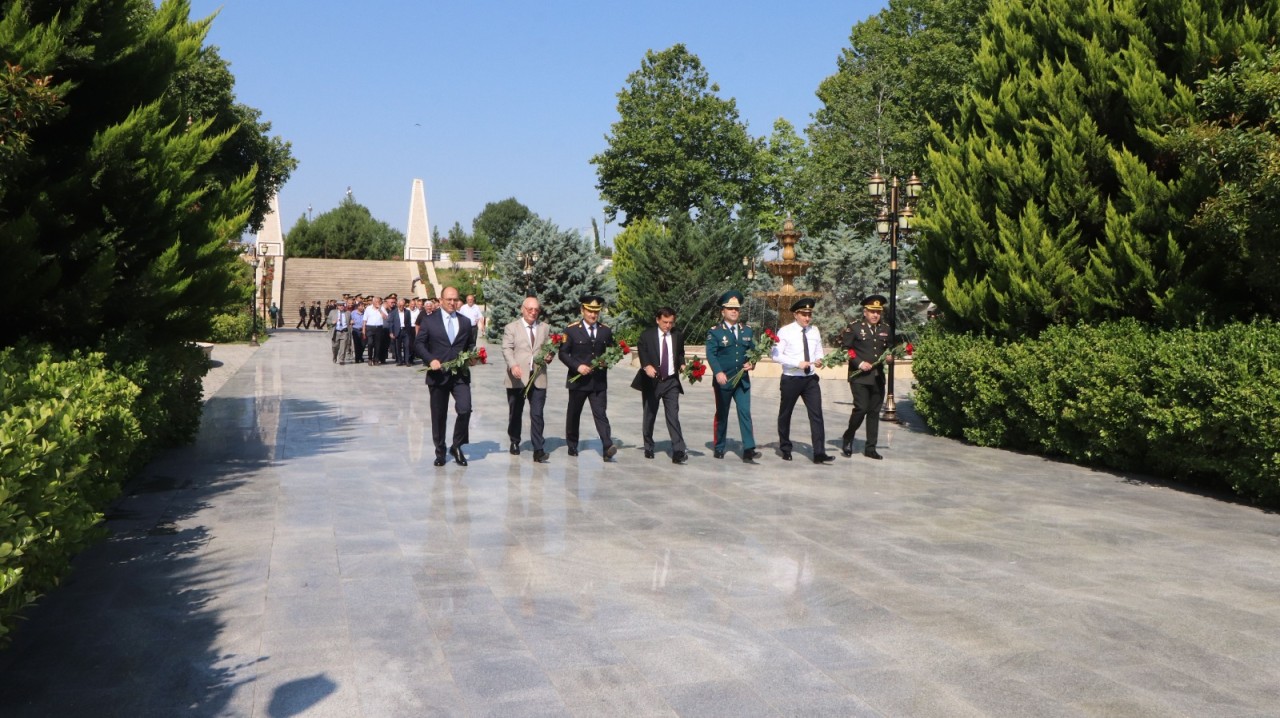 Qazaxda icra başçısı polis əməkdaşlarını Fəxri Fərmanla təltif etdi - FOTOLAR